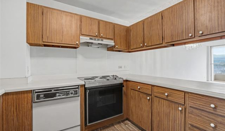 1160 Ala Napunani Street,Honolulu,Hawaii,96818,2 ベッドルーム ベッドルーム,1 バスルームバスルーム,コンド / タウンハウス,Ala Napunani,18,19332116