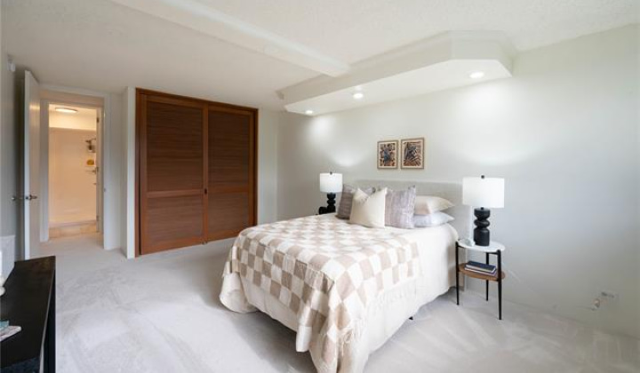 250 Kawaihae Street,Honolulu,Hawaii,96825,2 Bedrooms Bedrooms,2 BathroomsBathrooms,Condo/Townhouse,Kawaihae,14,18156221