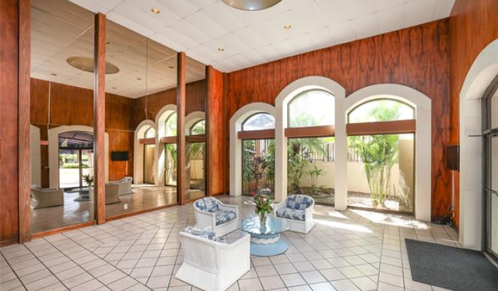 400 Hobron Lane,Honolulu,Hawaii,96815,1 ベッドルーム ベッドルーム,1 バスルームバスルーム,コンド / タウンハウス,Hobron,32,18618203