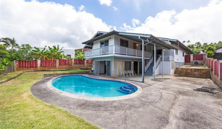 1360 Ala Puumalu Street,Honolulu,Hawaii,96818,5 ベッドルーム ベッドルーム,3 バスルームバスルーム,一戸建て,Ala Puumalu,19335651