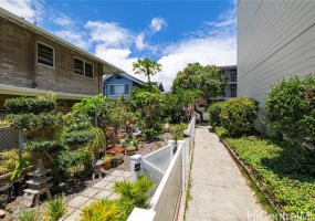 910 Kapahulu Avenue,Honolulu,Hawaii,96816,2 ベッドルーム ベッドルーム,1 バスルームバスルーム,コンド / タウンハウス,Kapahulu,6,18619389