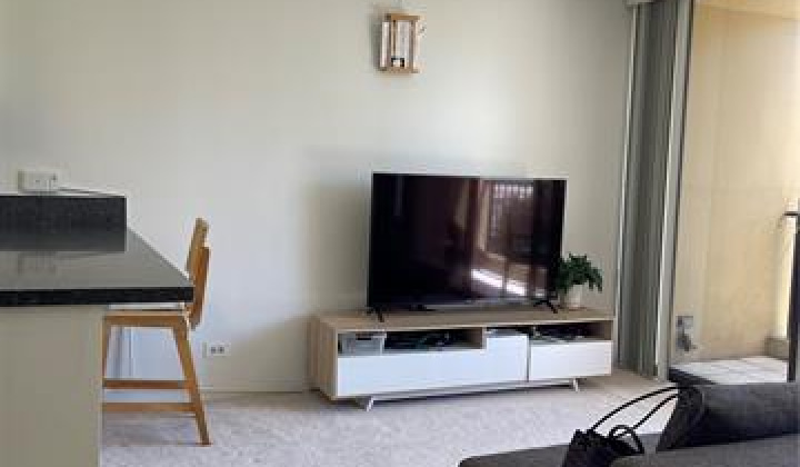 411 Hobron Lane,Honolulu,Hawaii,96815,1 Bedroom Bedrooms,1 BathroomBathrooms,Condo/Townhouse,Hobron,8,18158831