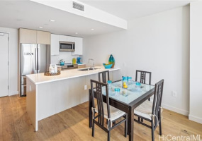 1001 Queen Street,Honolulu,Hawaii,96814,2 Bedrooms Bedrooms,2 BathroomsBathrooms,Condo/Townhouse,Queen,15,18159301