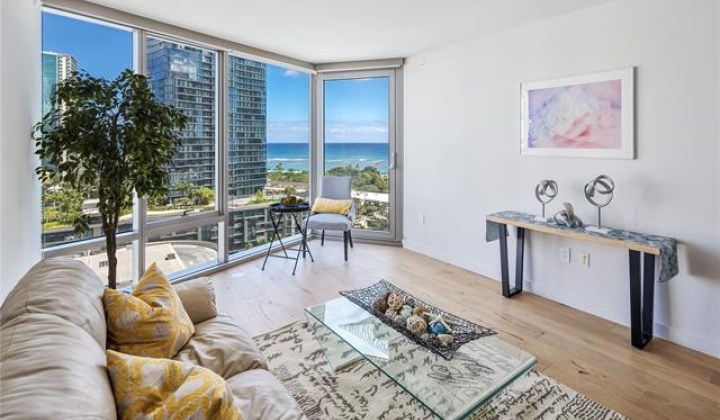 1001 Queen Street,Honolulu,Hawaii,96814,2 Bedrooms Bedrooms,2 BathroomsBathrooms,Condo/Townhouse,Queen,15,18159301