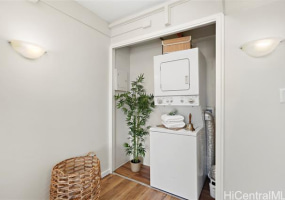 2333 Kapiolani Boulevard,Honolulu,Hawaii,96826,1 Bedroom Bedrooms,1 BathroomBathrooms,Condo/Townhouse,Kapiolani,19,18159334