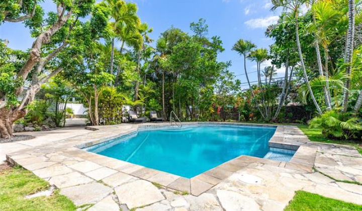 150 Kailua Road,Kailua,Hawaii,96734,5 ベッドルーム ベッドルーム,3 バスルームバスルーム,一戸建て,Kailua,18620208