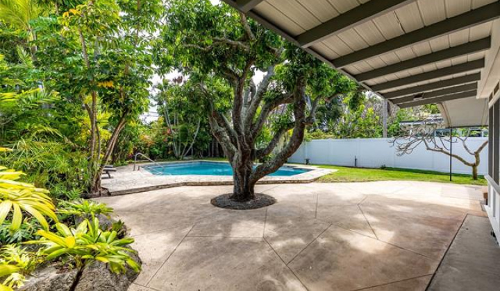 150 Kailua Road,Kailua,Hawaii,96734,5 ベッドルーム ベッドルーム,3 バスルームバスルーム,一戸建て,Kailua,18620208
