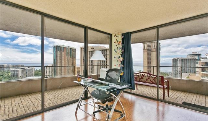 1910 Ala Moana Boulevard,Honolulu,Hawaii,96815,2 ベッドルーム ベッドルーム,2 バスルームバスルーム,コンド / タウンハウス,Ala Moana,25,19336921