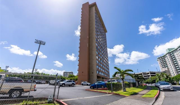 1121 Ala Napunani Street,Honolulu,Hawaii,96818,2 ベッドルーム ベッドルーム,1 バスルームバスルーム,コンド / タウンハウス,Ala Napunani,15,18621125