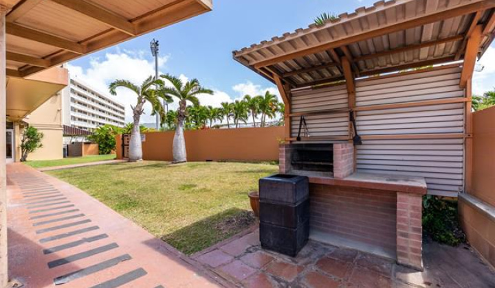 1121 Ala Napunani Street,Honolulu,Hawaii,96818,2 ベッドルーム ベッドルーム,1 バスルームバスルーム,コンド / タウンハウス,Ala Napunani,15,18621125