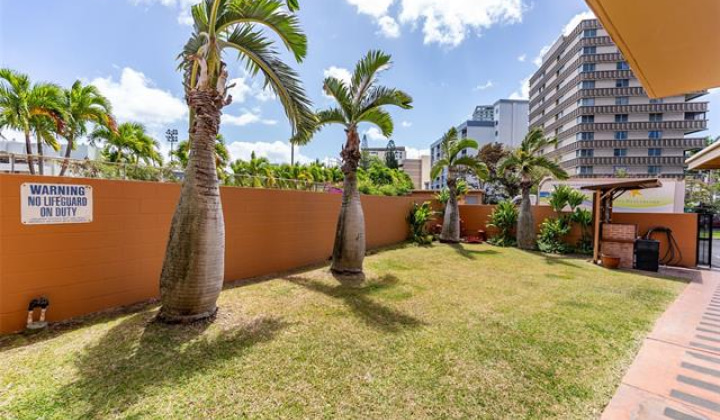 1121 Ala Napunani Street,Honolulu,Hawaii,96818,2 ベッドルーム ベッドルーム,1 バスルームバスルーム,コンド / タウンハウス,Ala Napunani,15,18621125