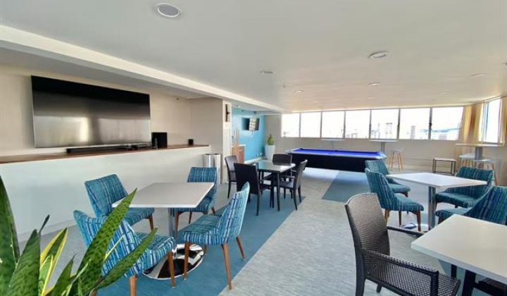 2427 Kuhio Avenue,Honolulu,Hawaii,96815,1 Bedroom Bedrooms,1 BathroomBathrooms,Condo/Townhouse,Kuhio,14,19338617