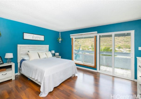 1090 Kumukumu Street,Honolulu,Hawaii,96825,2 Bedrooms Bedrooms,2 BathroomsBathrooms,Condo/Townhouse,Kumukumu,1,18162136