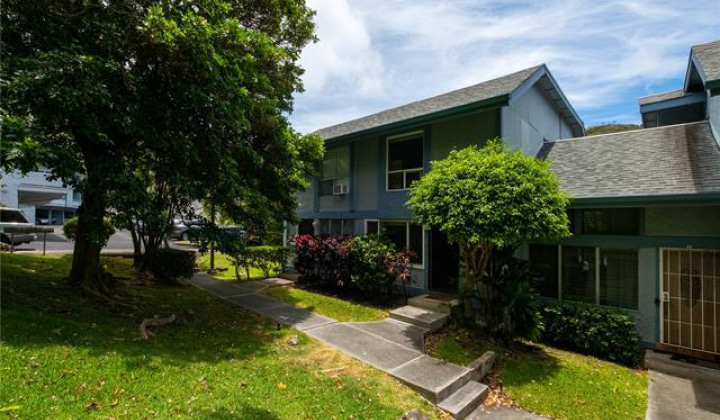 1090 Kumukumu Street,Honolulu,Hawaii,96825,2 Bedrooms Bedrooms,2 BathroomsBathrooms,Condo/Townhouse,Kumukumu,1,18162136