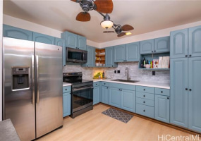 1090 Kumukumu Street,Honolulu,Hawaii,96825,2 Bedrooms Bedrooms,2 BathroomsBathrooms,Condo/Townhouse,Kumukumu,1,18162136