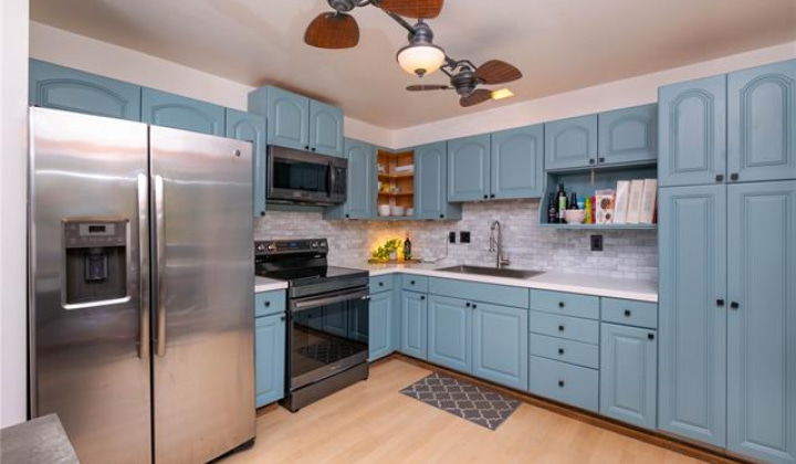 1090 Kumukumu Street,Honolulu,Hawaii,96825,2 Bedrooms Bedrooms,2 BathroomsBathrooms,Condo/Townhouse,Kumukumu,1,18162136