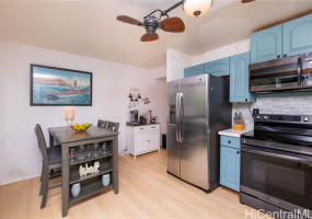 1090 Kumukumu Street,Honolulu,Hawaii,96825,2 Bedrooms Bedrooms,2 BathroomsBathrooms,Condo/Townhouse,Kumukumu,1,18162136
