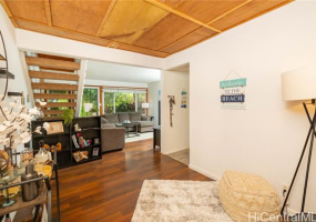 1090 Kumukumu Street,Honolulu,Hawaii,96825,2 Bedrooms Bedrooms,2 BathroomsBathrooms,Condo/Townhouse,Kumukumu,1,18162136