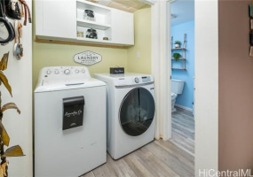 1090 Kumukumu Street,Honolulu,Hawaii,96825,2 Bedrooms Bedrooms,2 BathroomsBathrooms,Condo/Townhouse,Kumukumu,1,18162136