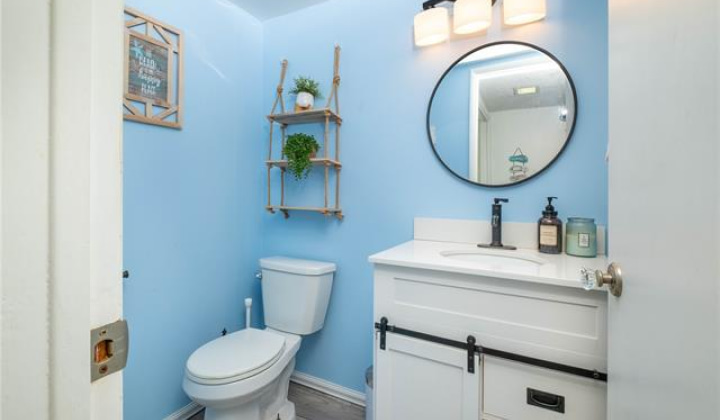 1090 Kumukumu Street,Honolulu,Hawaii,96825,2 Bedrooms Bedrooms,2 BathroomsBathrooms,Condo/Townhouse,Kumukumu,1,18162136