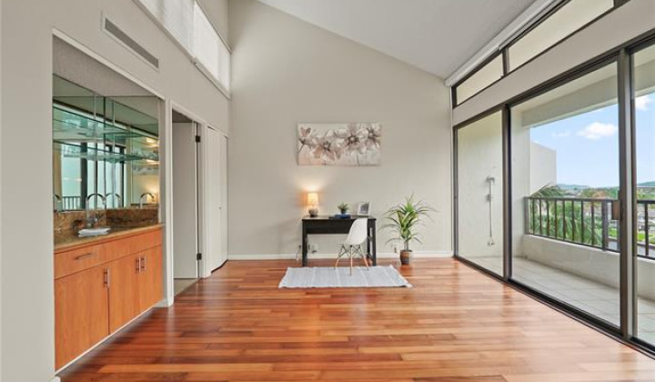 500 Lunalilo Home Road,Honolulu,Hawaii,96825,3 ベッドルーム ベッドルーム,3 バスルームバスルーム,コンド / タウンハウス,Lunalilo Home,6,19339531