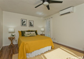 1381 Kaeleku Street,Honolulu,Hawaii,96825,5 ベッドルーム ベッドルーム,2 バスルームバスルーム,一戸建て,Kaeleku,18173718