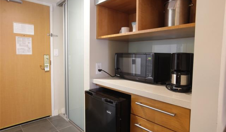 410 Atkinson Drive,Honolulu,Hawaii,96814,1 BathroomBathrooms,Condo/Townhouse,Atkinson,4,18173719