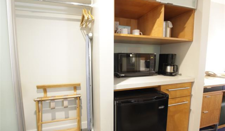 410 Atkinson Drive,Honolulu,Hawaii,96814,1 BathroomBathrooms,Condo/Townhouse,Atkinson,4,18173719