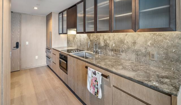 1000 Auahi Street,Honolulu,Hawaii,96814,1 BathroomBathrooms,Condo/Townhouse,Auahi,10,18174173