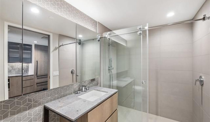 1000 Auahi Street,Honolulu,Hawaii,96814,1 BathroomBathrooms,Condo/Townhouse,Auahi,10,18174173