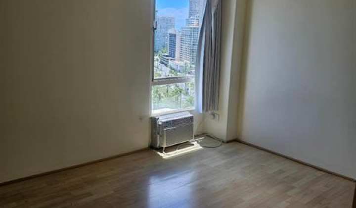 430 Keoniana Street,Honolulu,Hawaii,96815,2 Bedrooms Bedrooms,1 BathroomBathrooms,Condo/Townhouse,Keoniana,13,19340262
