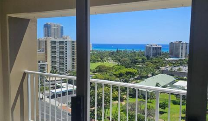 430 Keoniana Street,Honolulu,Hawaii,96815,2 Bedrooms Bedrooms,1 BathroomBathrooms,Condo/Townhouse,Keoniana,13,19340262