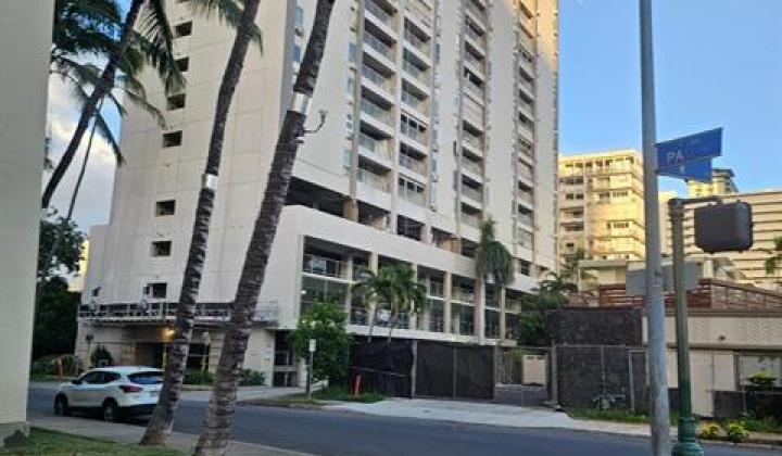 430 Keoniana Street,Honolulu,Hawaii,96815,2 Bedrooms Bedrooms,1 BathroomBathrooms,Condo/Townhouse,Keoniana,13,19340262