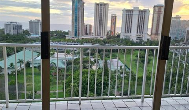 430 Keoniana Street,Honolulu,Hawaii,96815,2 Bedrooms Bedrooms,1 BathroomBathrooms,Condo/Townhouse,Keoniana,13,19340262