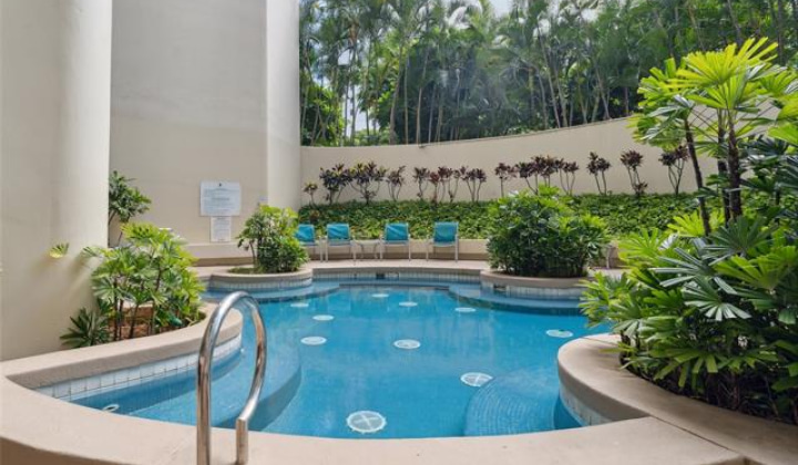 1212 Nuuanu Avenue,Honolulu,Hawaii,96817,2 Bedrooms Bedrooms,2 BathroomsBathrooms,Condo/Townhouse,Nuuanu,10,18177023