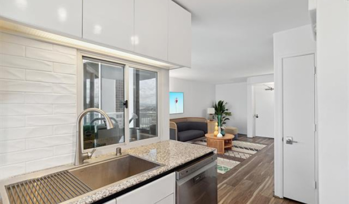 1212 Nuuanu Avenue,Honolulu,Hawaii,96817,2 Bedrooms Bedrooms,2 BathroomsBathrooms,Condo/Townhouse,Nuuanu,10,18177023