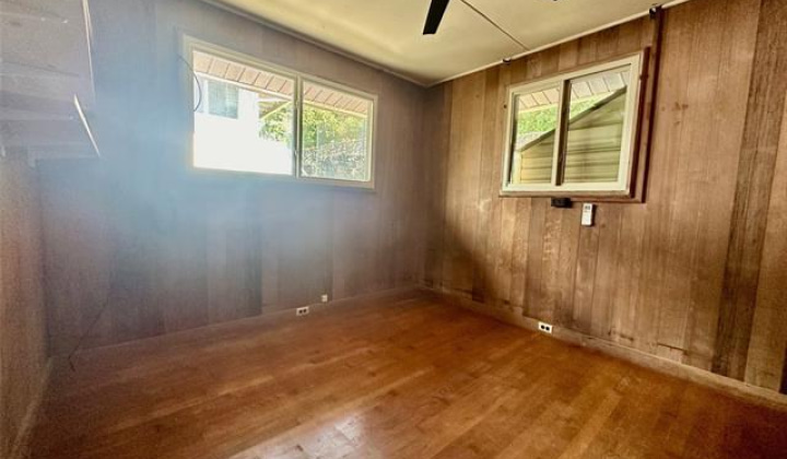 2343 Kuahea Street,Honolulu,Hawaii,96816,3 Bedrooms Bedrooms,1 BathroomBathrooms,Single family,Kuahea,18177174