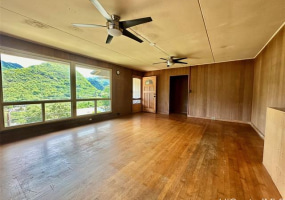 2343 Kuahea Street,Honolulu,Hawaii,96816,3 Bedrooms Bedrooms,1 BathroomBathrooms,Single family,Kuahea,18177174