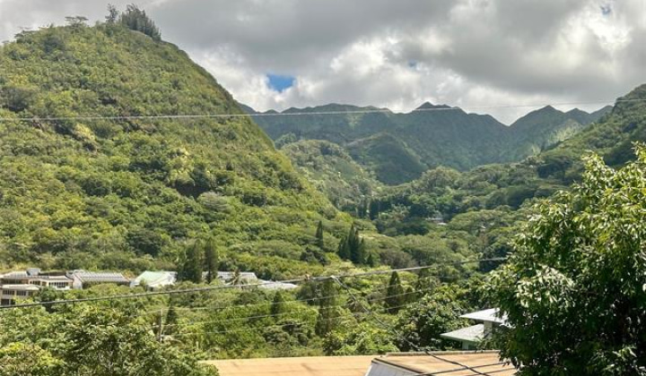 2343 Kuahea Street,Honolulu,Hawaii,96816,3 Bedrooms Bedrooms,1 BathroomBathrooms,Single family,Kuahea,18177174