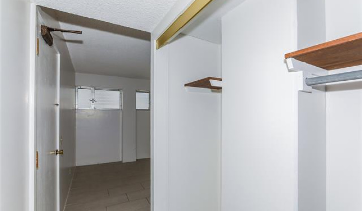 439 Keoniana Street,Honolulu,Hawaii,96815,2 ベッドルーム ベッドルーム,2 バスルームバスルーム,コンド / タウンハウス,Keoniana,5,19365097