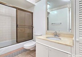555 大学 Avenue,Honolulu,Hawaii,96826,1 ベッドルーム ベッドルーム,1 バスルームバスルーム,コンド / タウンハウス,University,4,18177283