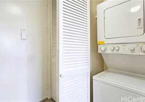555 大学 Avenue,Honolulu,Hawaii,96826,1 ベッドルーム ベッドルーム,1 バスルームバスルーム,コンド / タウンハウス,University,4,18177283