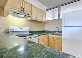 555 大学 Avenue,Honolulu,Hawaii,96826,1 ベッドルーム ベッドルーム,1 バスルームバスルーム,コンド / タウンハウス,University,4,18177283