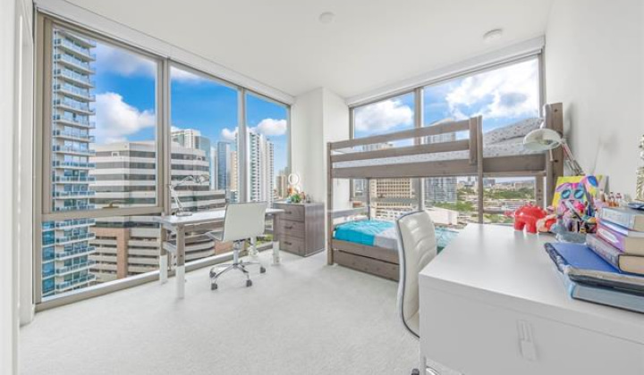 1388 Kapiolani Boulevard,Honolulu,Hawaii,96814,3 Bedrooms Bedrooms,3 BathroomsBathrooms,Condo/Townhouse,Kapiolani,12,18626931