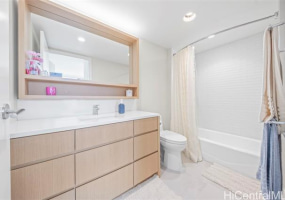 1388 Kapiolani Boulevard,Honolulu,Hawaii,96814,3 Bedrooms Bedrooms,3 BathroomsBathrooms,Condo/Townhouse,Kapiolani,12,18626931