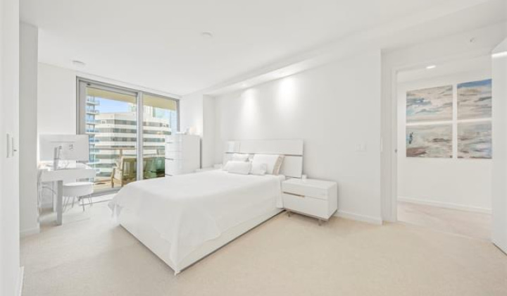1388 Kapiolani Boulevard,Honolulu,Hawaii,96814,3 Bedrooms Bedrooms,3 BathroomsBathrooms,Condo/Townhouse,Kapiolani,12,18626931