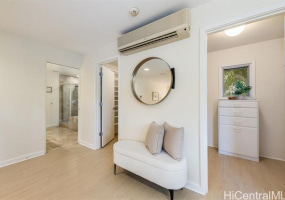 120 Kuine Place,Honolulu,Hawaii,96816,4 Bedrooms Bedrooms,3 BathroomsBathrooms,Single family,Kuine,18179262