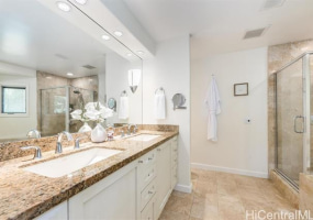 120 Kuine Place,Honolulu,Hawaii,96816,4 Bedrooms Bedrooms,3 BathroomsBathrooms,Single family,Kuine,18179262