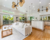 120 Kuine Place,Honolulu,Hawaii,96816,4 Bedrooms Bedrooms,3 BathroomsBathrooms,Single family,Kuine,18179262