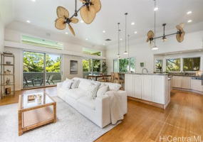 120 Kuine Place,Honolulu,Hawaii,96816,4 Bedrooms Bedrooms,3 BathroomsBathrooms,Single family,Kuine,18179262